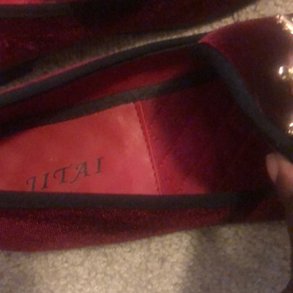 New Sharp velvet loafers w/gold accents - Picture 4 of 4